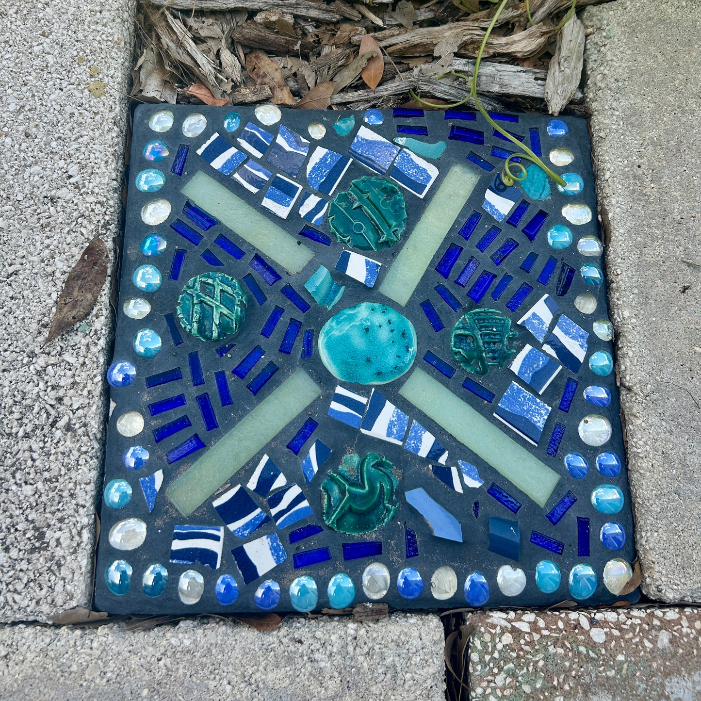10/3/2026 Garden Stepping Stone Craft: Create Beautiful Usable Mosaics